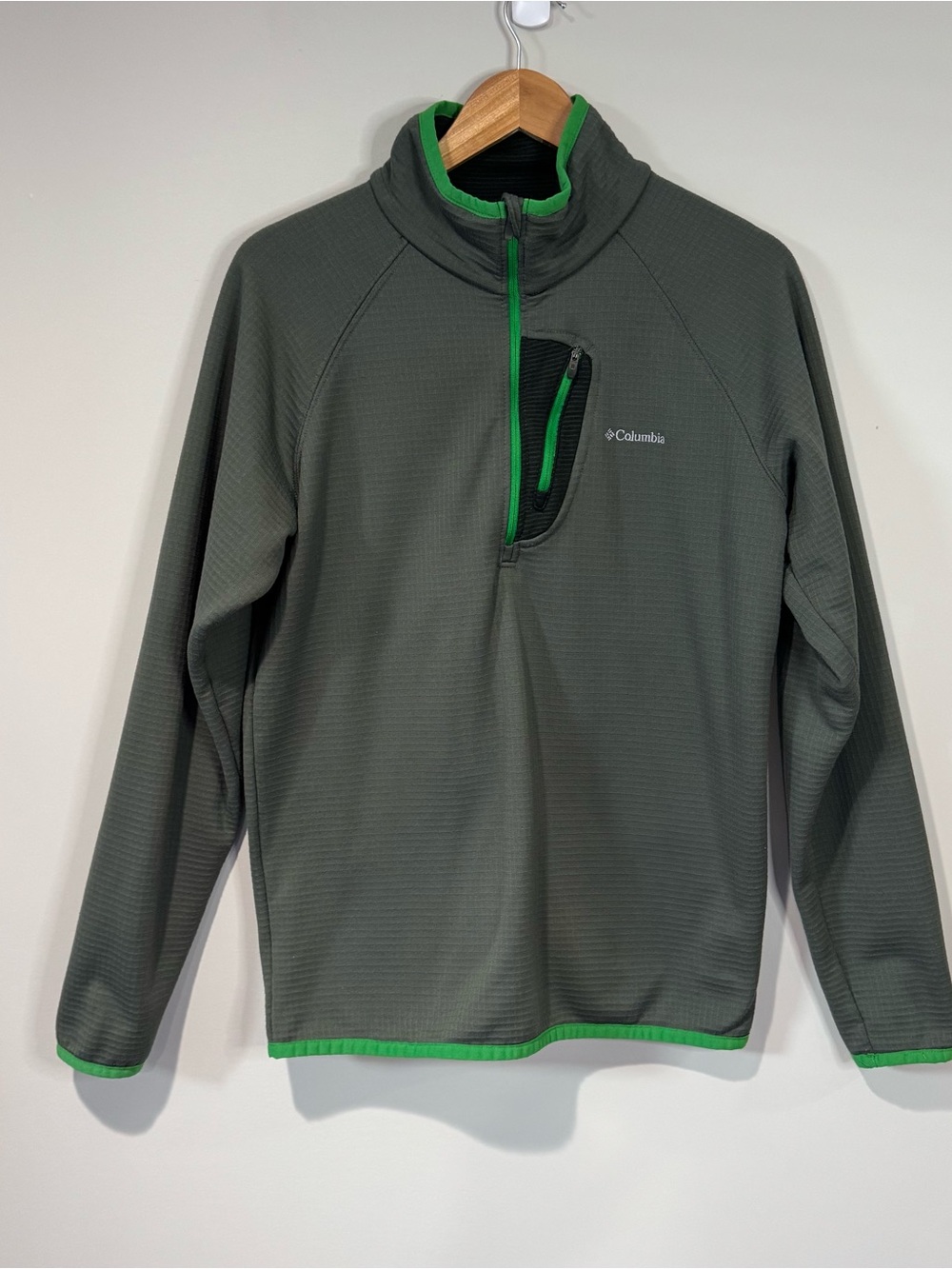 Columbia Men's Omni Wick Pullover Quarter Zip Pockets Grey Green Athleisure M